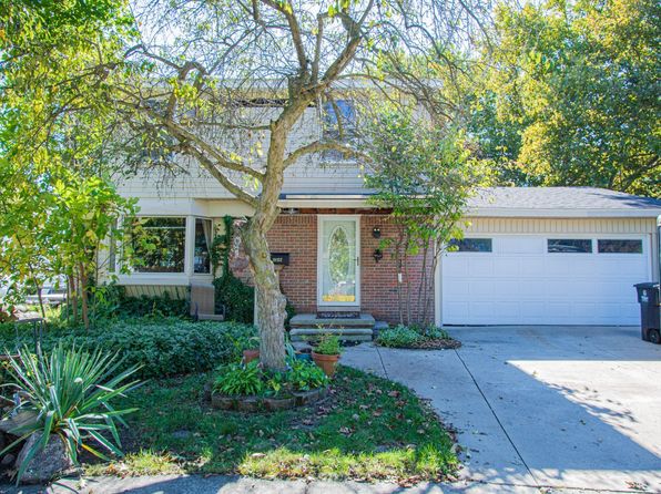 39357 Cheshire St, Westland, MI 48186