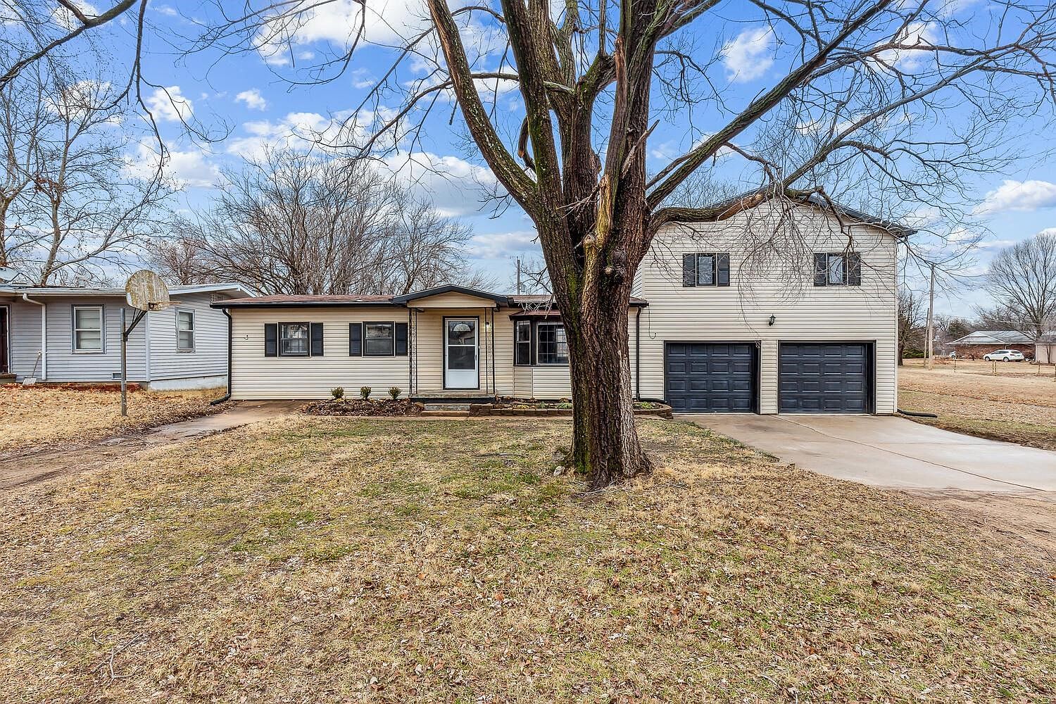 1206 N 15th St, Arkansas City, KS 67005 Zillow