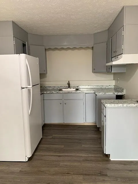 72 Marsh Rd — Photo 3