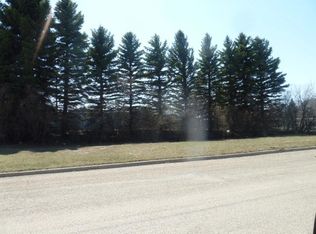 1015 16th St SW, Jamestown, ND 58401