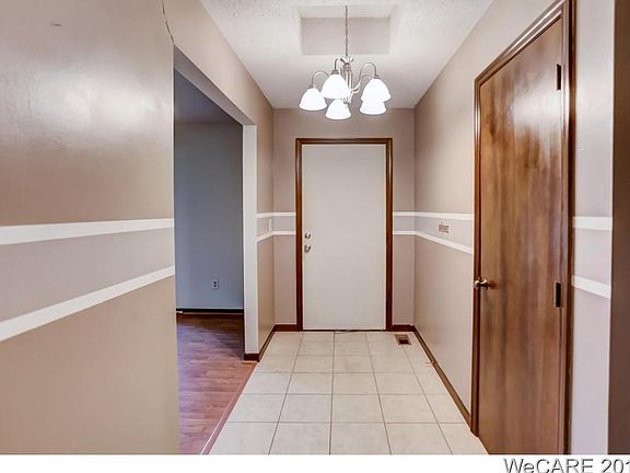 3rd image of 1700 Whitehall Dr