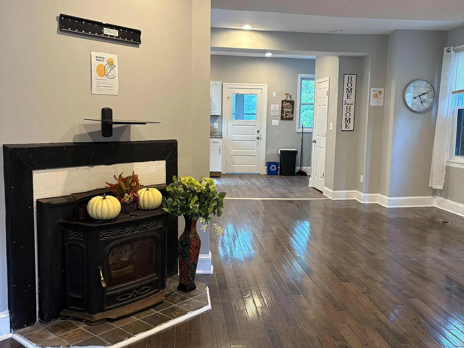 4 bed, 1.0 bath, 1695 sqft, $776 — Photo 4