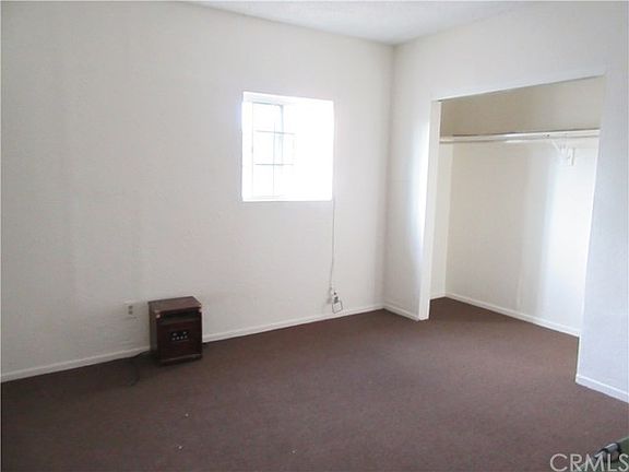 4th image of 1409 E 108th St