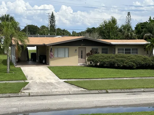 2819 SE Wiltshire Terrace, Port St Lucie, FL 34953