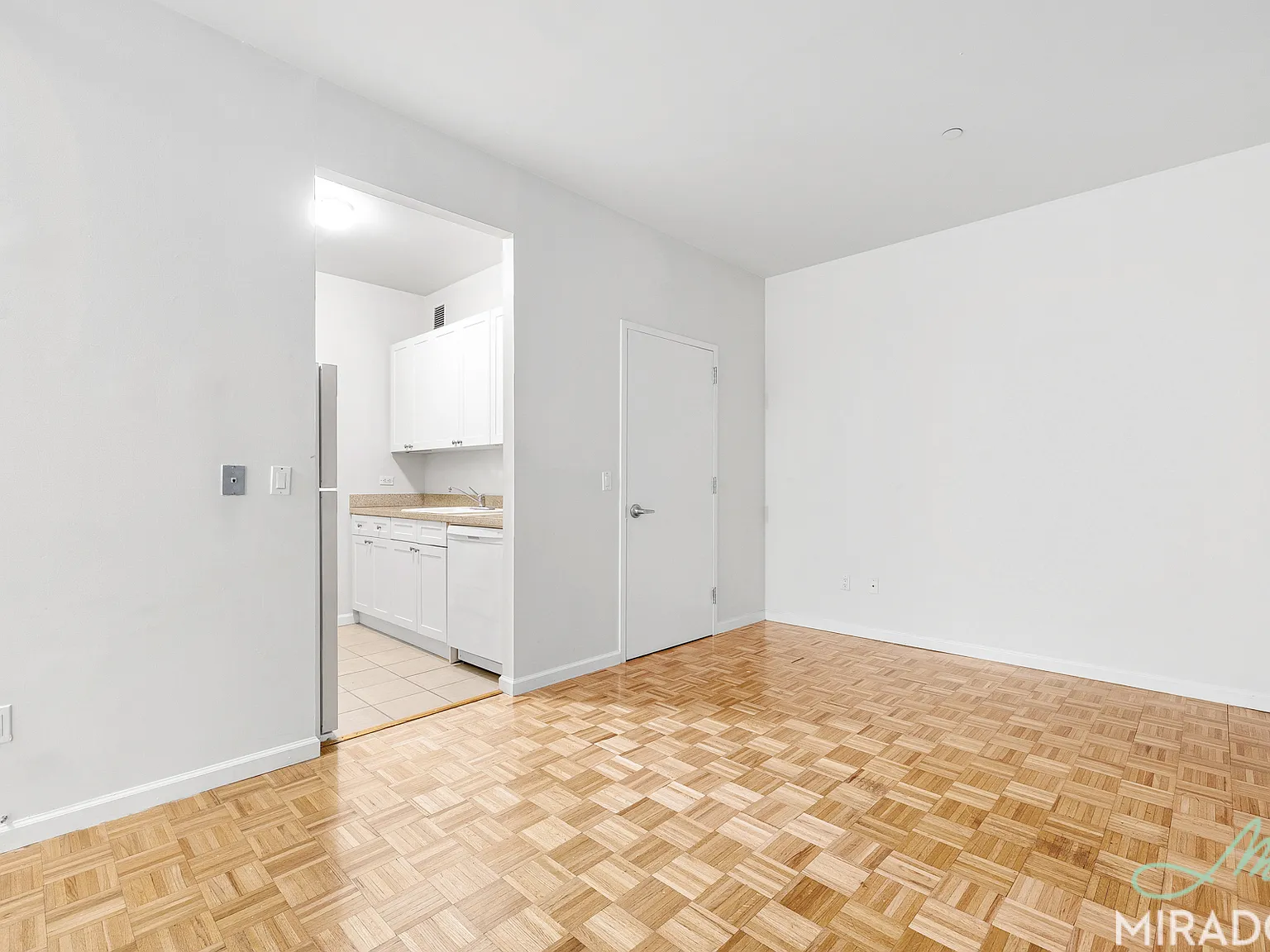 15 Park Row — Photo 2