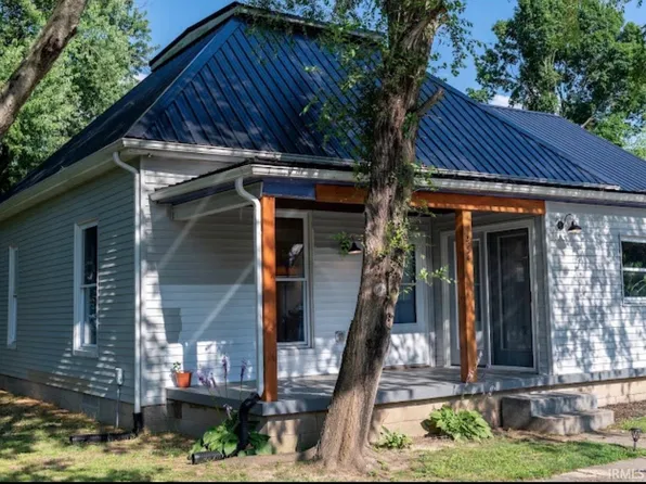 454 S Lincoln St, Orleans, IN 47452