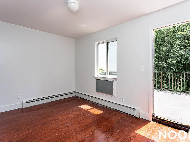 1204 Decatur St #2 — Photo 15