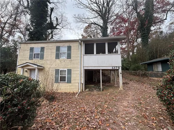 1378 Hawthorne Way, East Pt, GA 30344