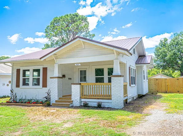 407 S 8th St, Okemah, OK 74859