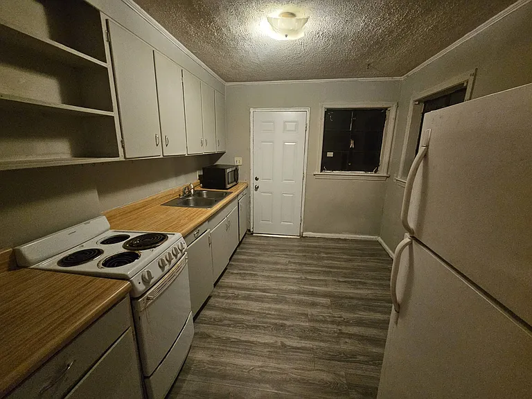 3406 Coldstream Ln — Photo 3