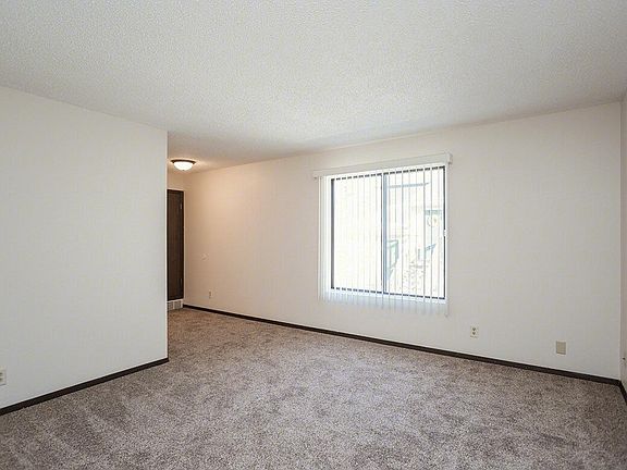 2nd image of 1915 Garfield St APT 4