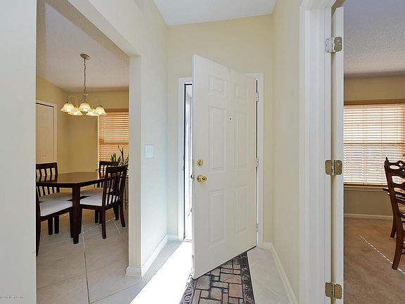 3263 Volley Dr-4