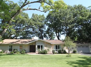 4650 Oak Crest Rd, Crystal Lake, IL 60012