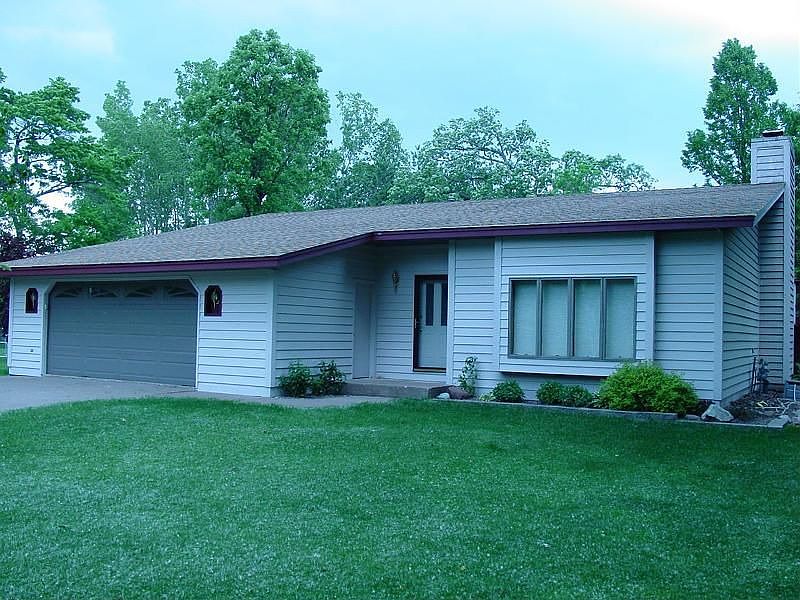 1st image of 26195 Emerald Ave