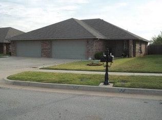 11810 SW 15th Way, Yukon, OK 73099