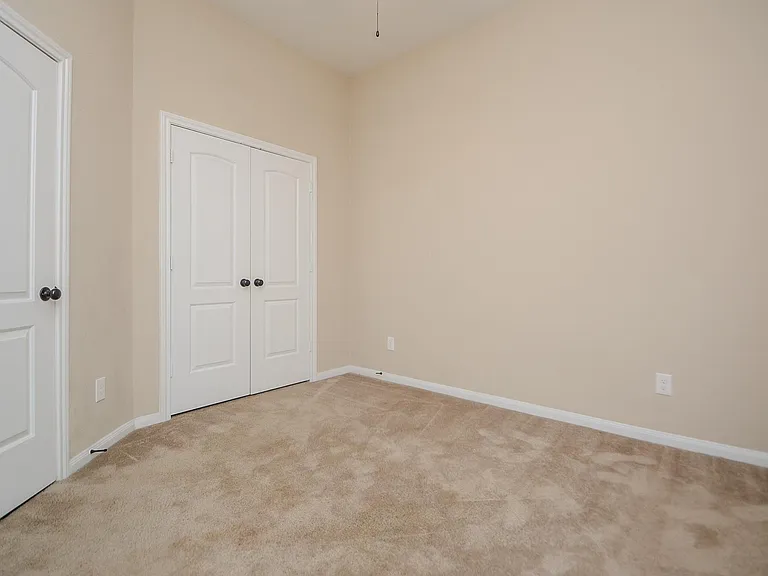 22 Cheswood Manor Dr — Photo 37