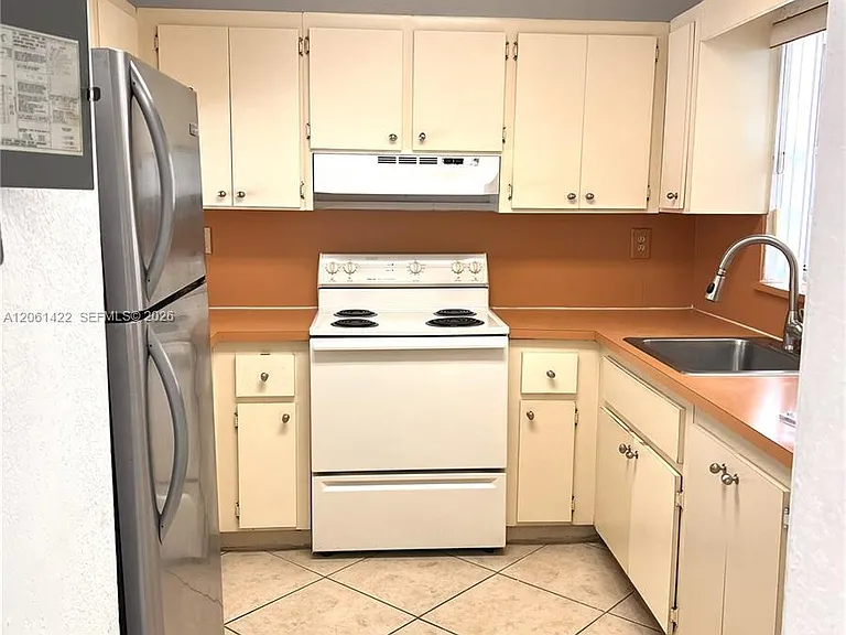 401 NW 72nd Ave #304-B — Photo 1