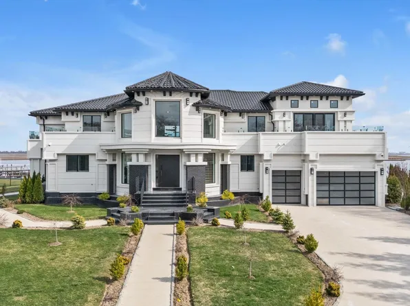 190 Curtis Road, Hewlett Neck, NY 11598