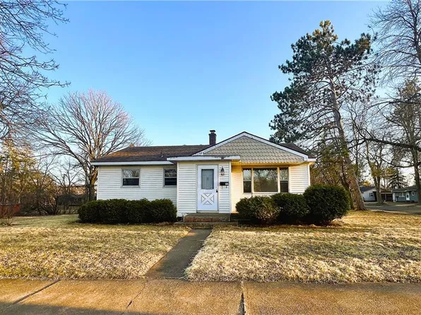 202 East College Avenue, Ladysmith, WI 54848