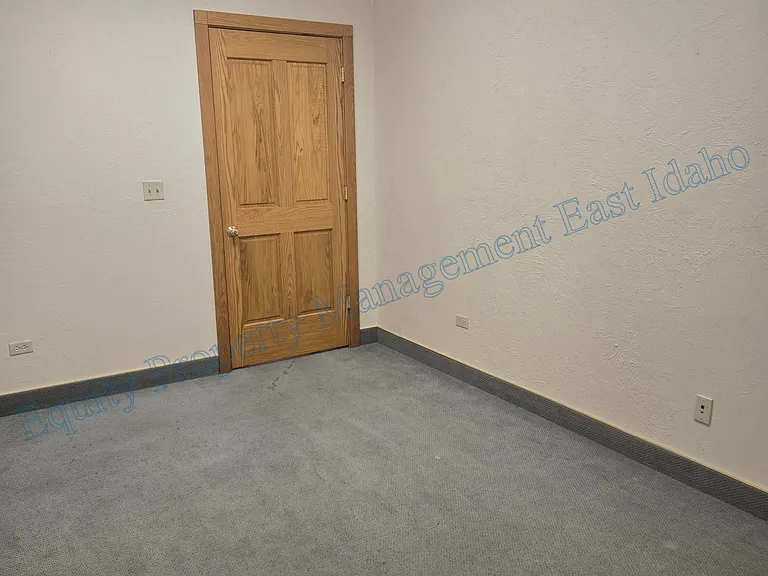 200 S Main St #I10 — Photo 4