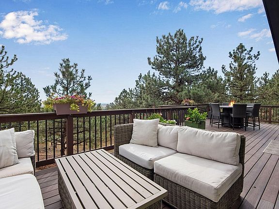 5th image of 8394 Larkspur Rd