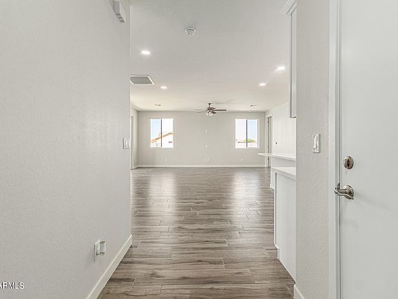 5th image of 9406 W REVENTON Drive
