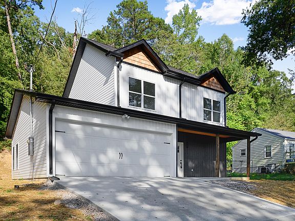 4th image of 3707 Connelly Ln