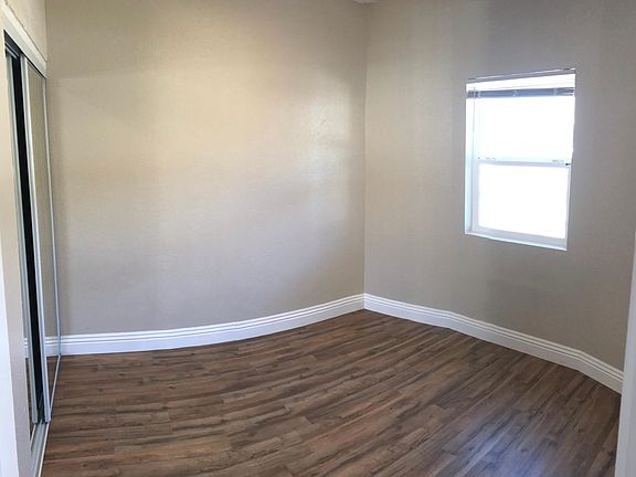 5th image of 33550 7th St