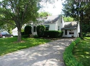 5548 Breezewood Dr NE, Canton, OH 44705