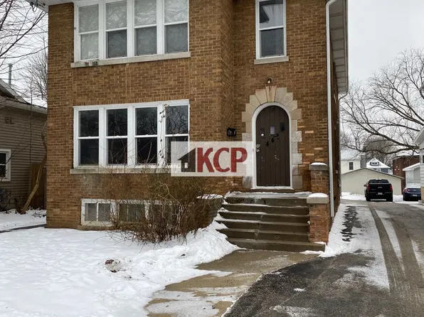 C2 Properties-442 Hickory, 442 Hickory St #1, Waukegan, IL 60085
