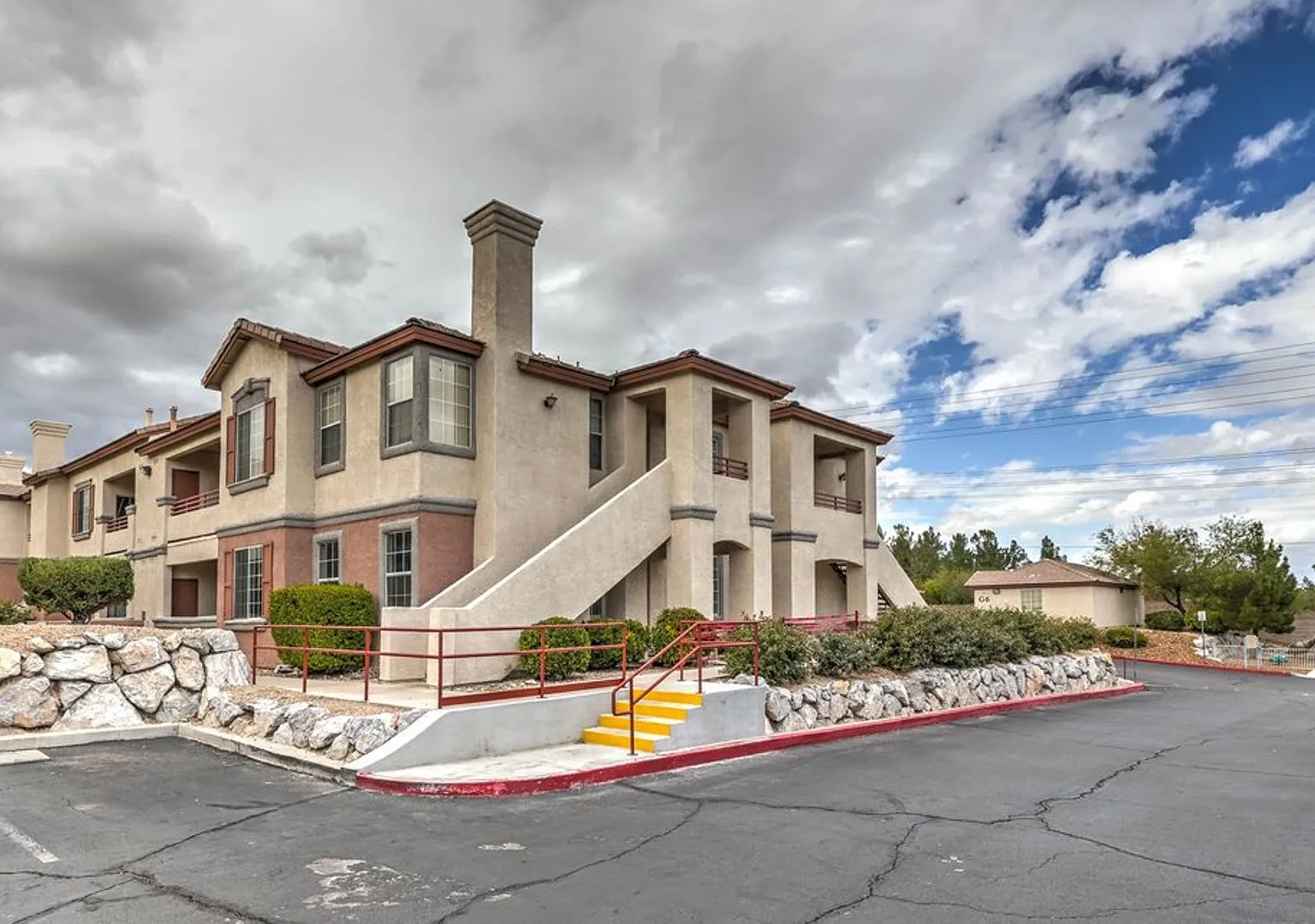 First-Floor 3BR/2BA Gated Condo with Resort-Style Pool & Spa — Photo 1
