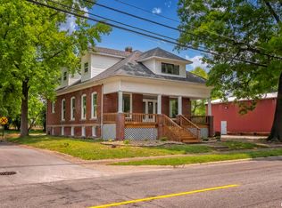 912 E Main St, Marion, IL 62959