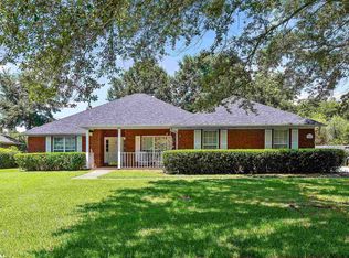 204 Manor Blvd, Fairhope, AL 36532