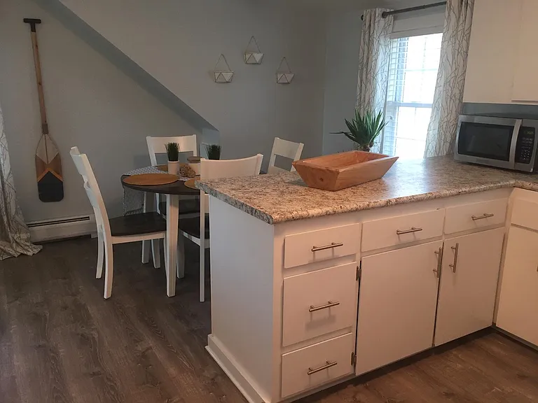 17 Sunset Ave — Photo 15