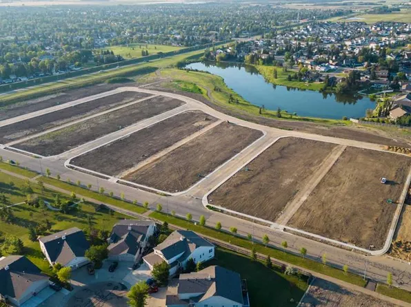 4431 72nd St, Camrose, AB T4V 3V2