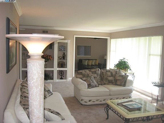 2nd image of 2699 Oakes Dr