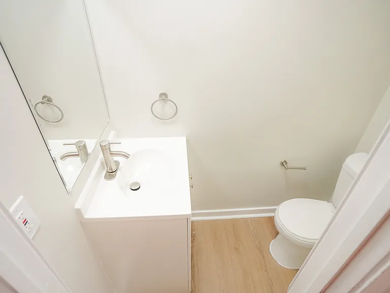 2BR/1.5BA Townhome