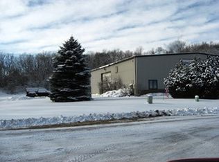 1201 N Pryor St, Silver Lake, WI 53170