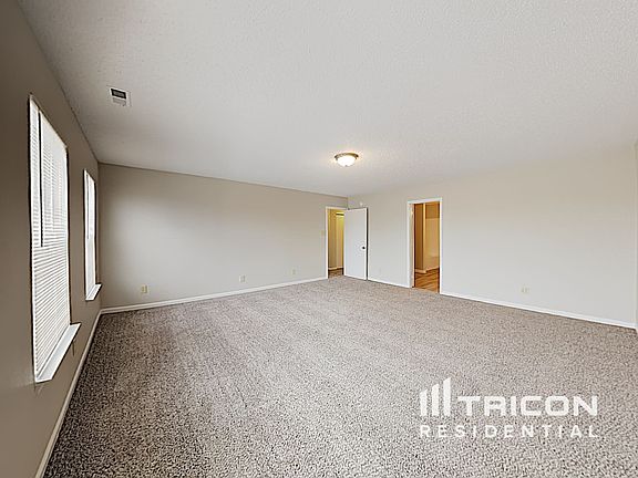 3rd image of 1932 Odell St