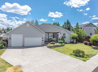 3840 SW Summit Ave, Redmond, OR 97756