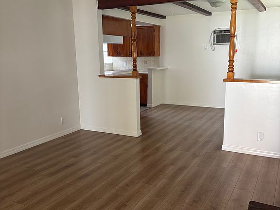 5th image of 809 W Glentana St APT 1