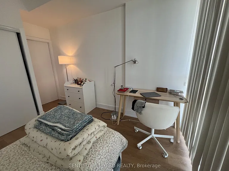 150 Fairview Mall Dr #802 — Photo 23