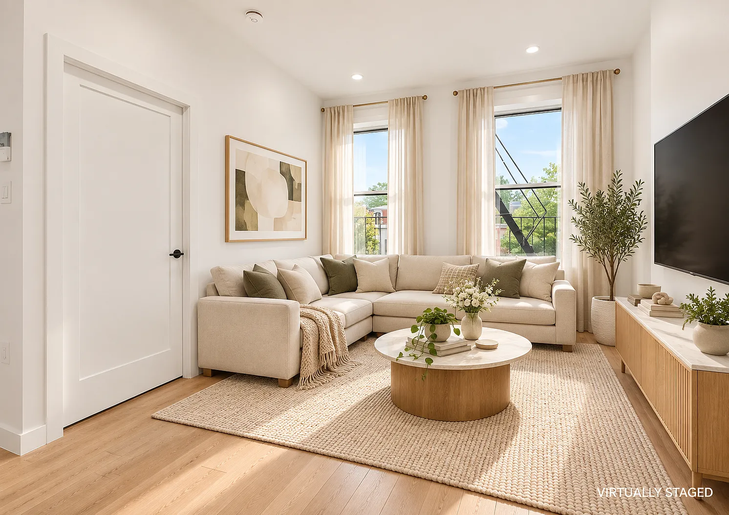 125 Saint James' Place — Photo 1