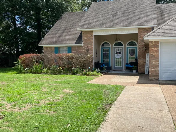 813 Windward Dr, Richland, MS 39218