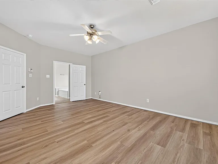 1807 Katlyn Ln — Photo 27