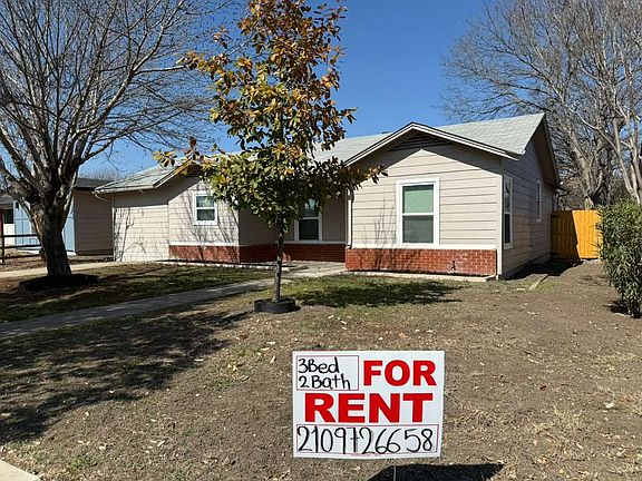 2nd image of 215 Laurelwood Dr