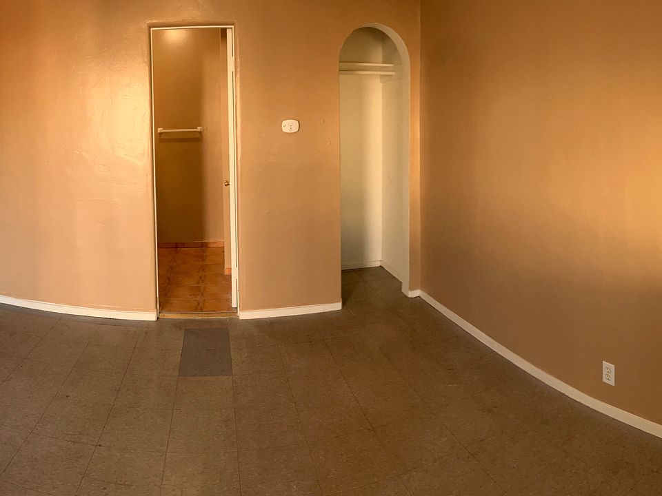 Living space/closet