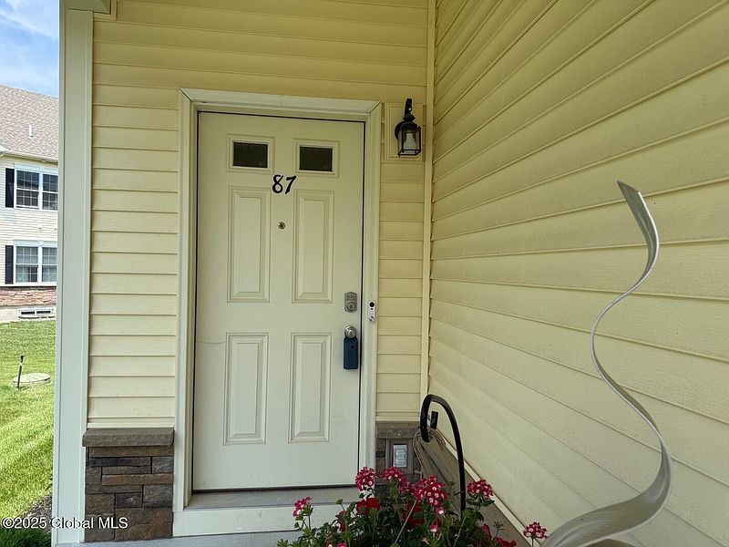3rd image of 87 Cornerstone Drive