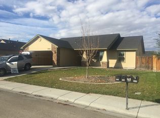 12030 Rolling Meadow Cir, Anchorage, AK 99516