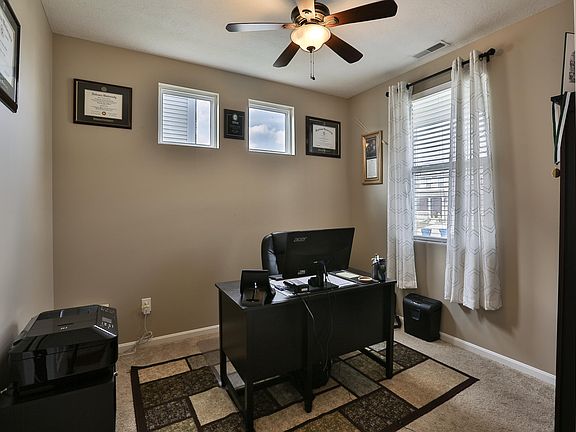 4th image of 6049 Edgemont Way